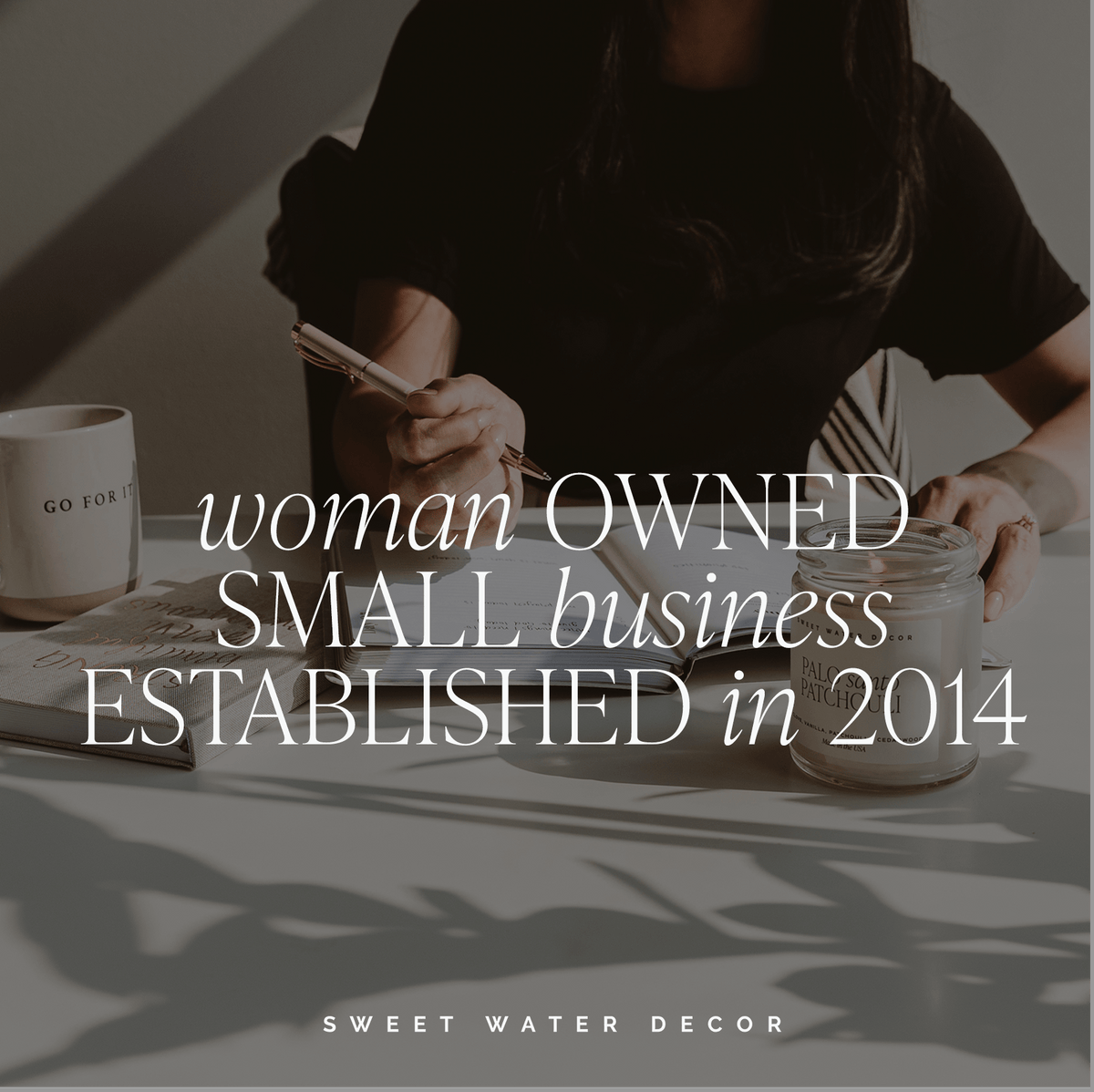 Gold Snowflakes 14 oz Gold Handle Coffee Mug